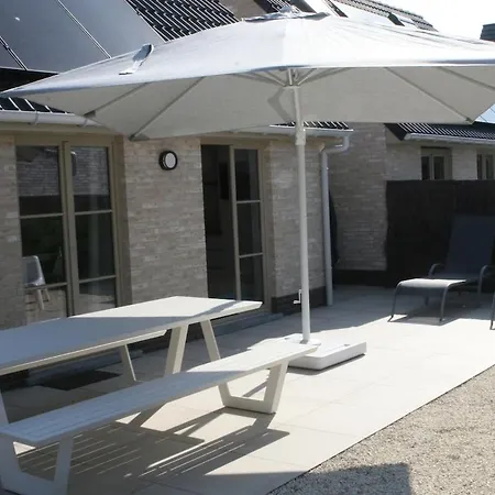 New Cozy Vacation Cottage, La Cabana, For 6 People Hébergement de vacances *