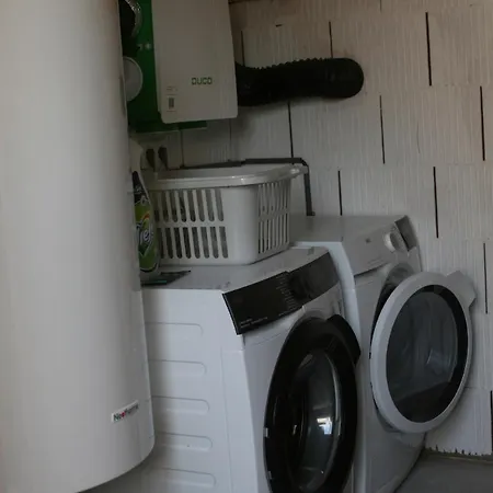 New Cozy Vacation Cottage, La Cabana, For 6 People Hébergement de vacances Coxyde